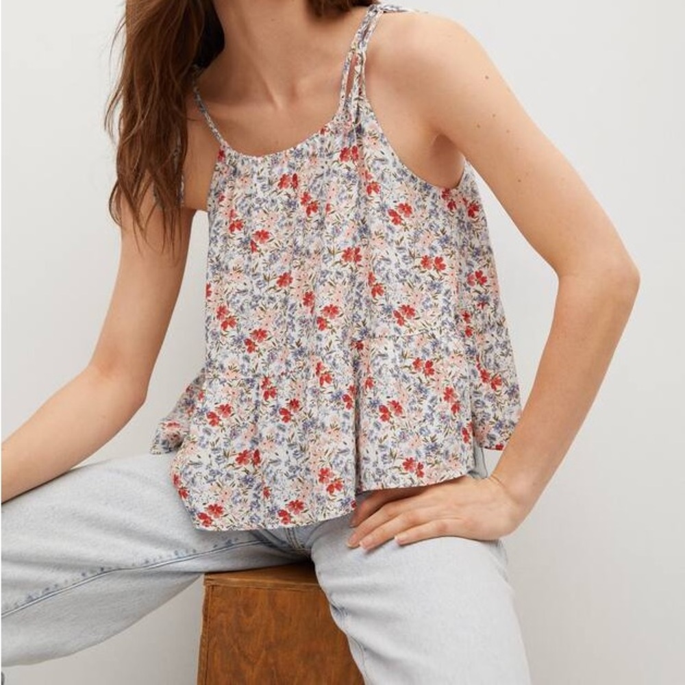 Mango printed top. Flowy fabric, thin tie up straps, lightweight.